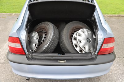 Lot 141 - 1998 Vauxhall Vectra 1.6 Envoy