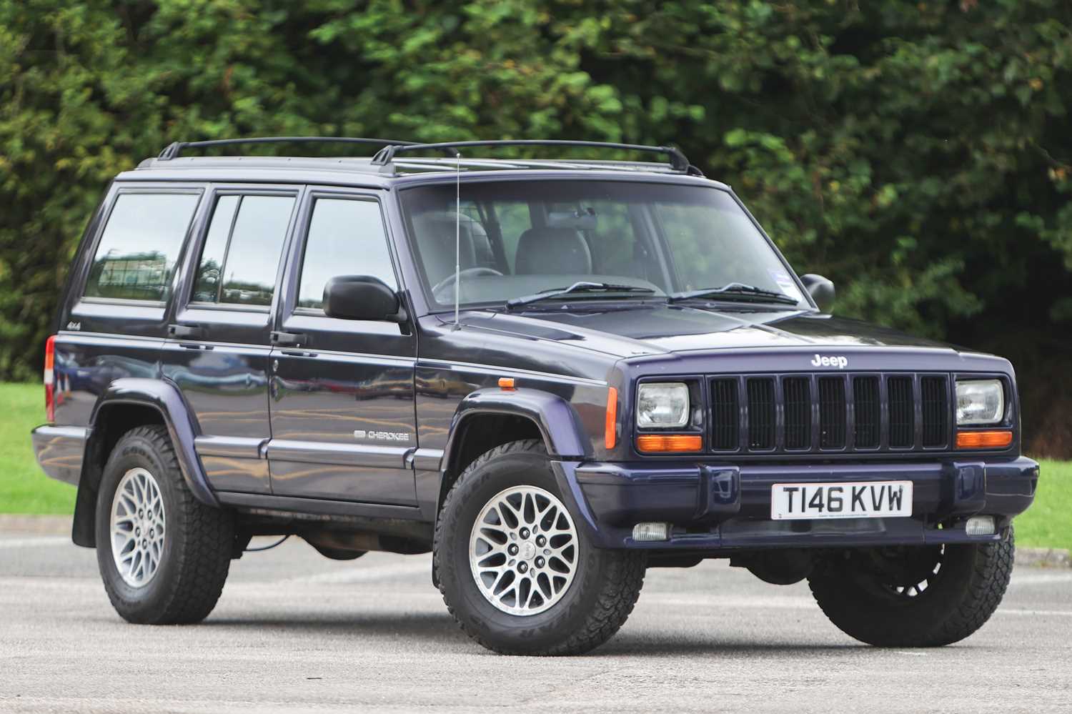 Lot 188 - 1999 Jeep Cherokee 4.0 Limited