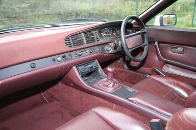 Lot 191 - 1986 Porsche 944 Turbo