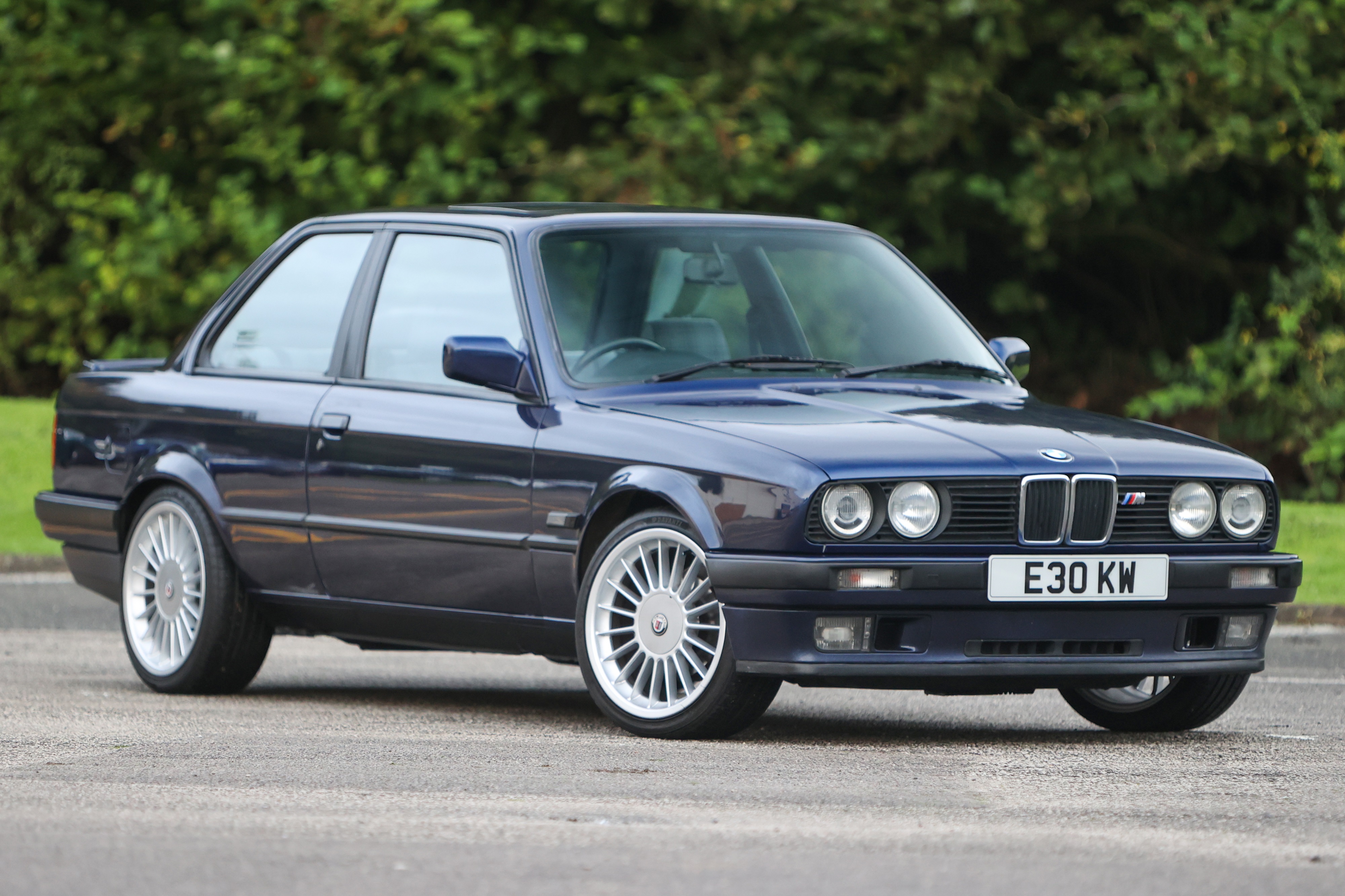 Lot 142 - 1990 BMW 318iS