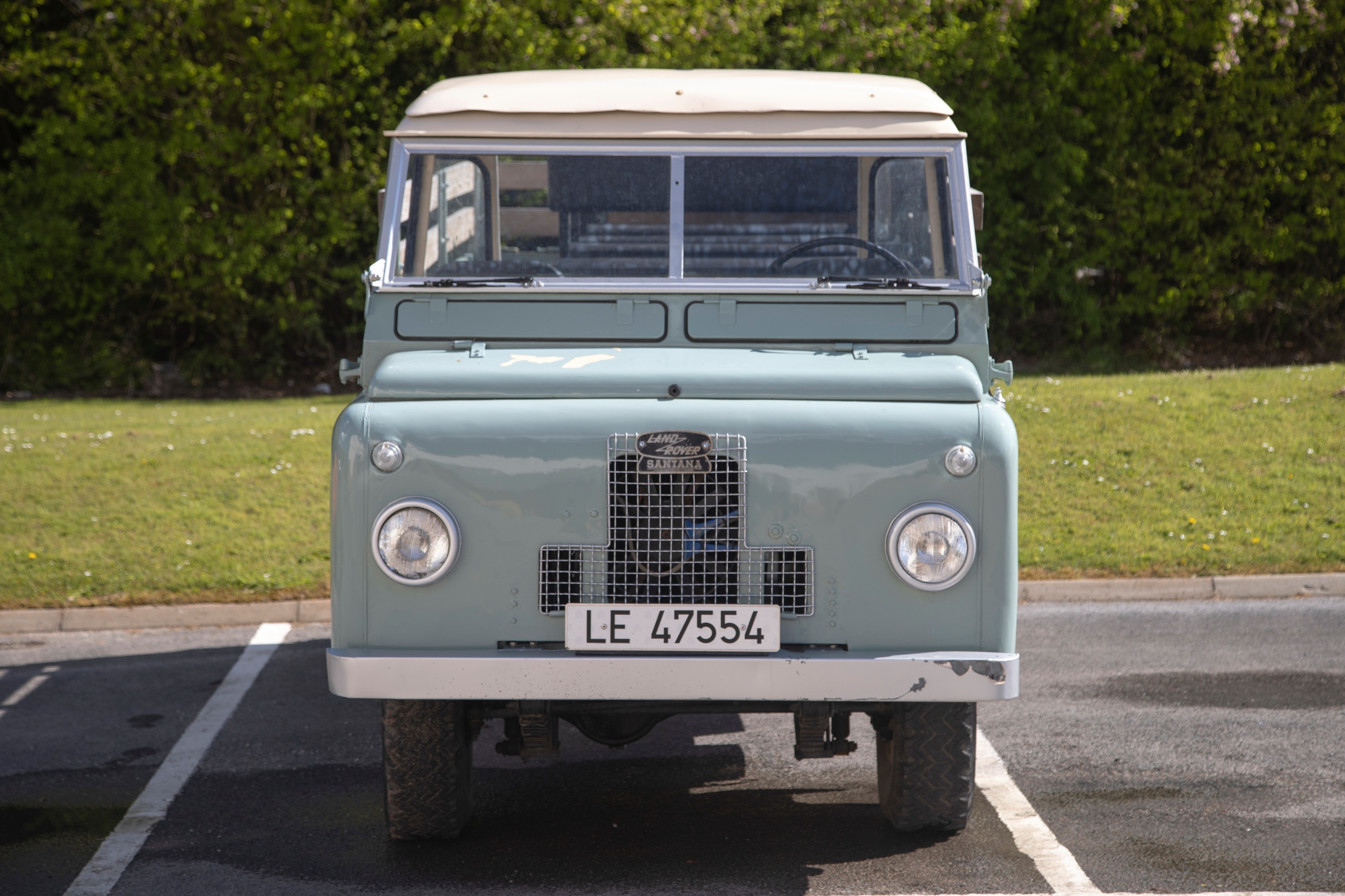 Lot 84 1969 Land Rover Santana 2b Forward Control 0595