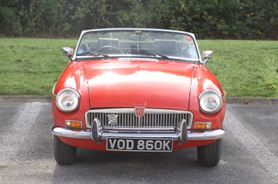 Lot 203 - 1971 MG B Roadster