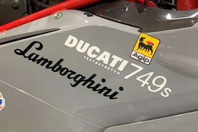 Lot 5 - 2005 Ducati 749