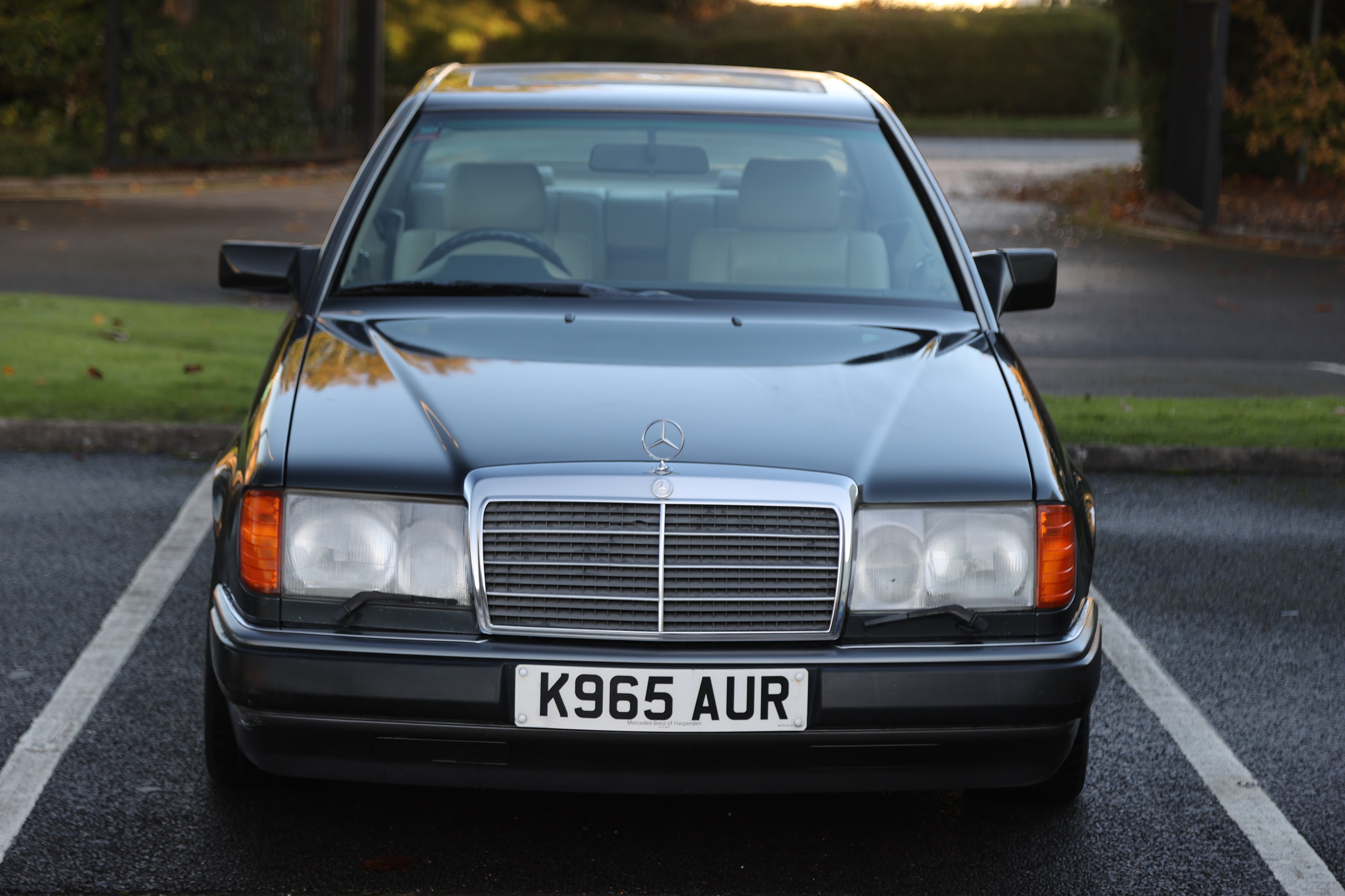 93 Benz Lot 173 - 1993 Mercedes-Benz 300 CE