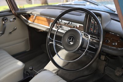Lot 1968 Mercedes-Benz 230 S 'Fintail'