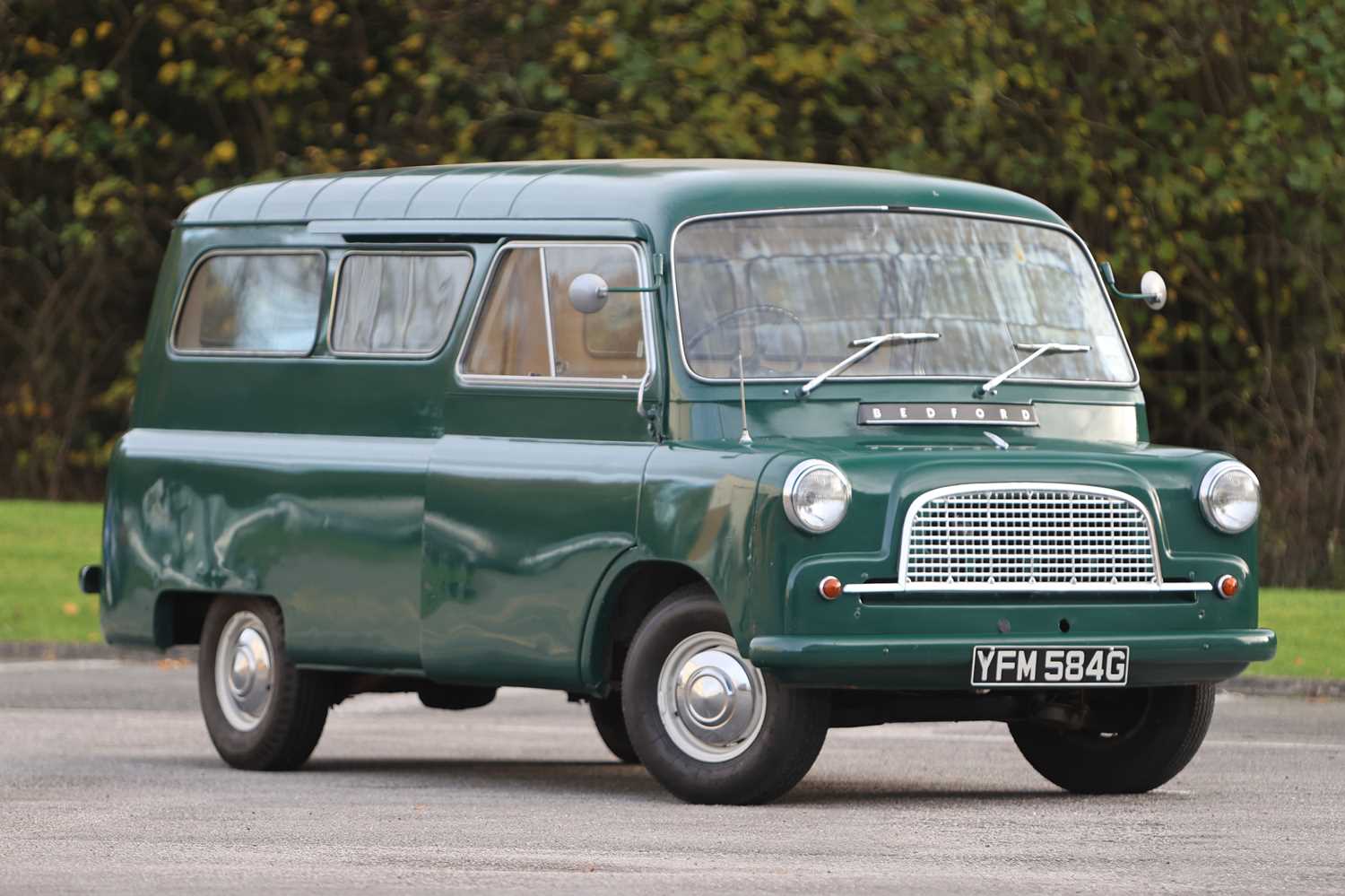 Lot 129 - 1969 Bedford CA Van