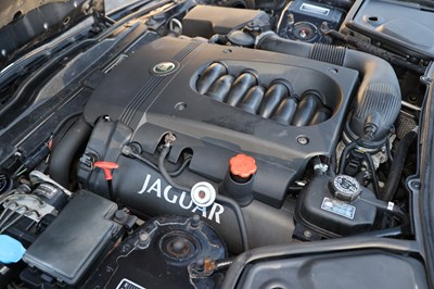 Lot 123 - 2003 Jaguar XK8 4.2 Convertible