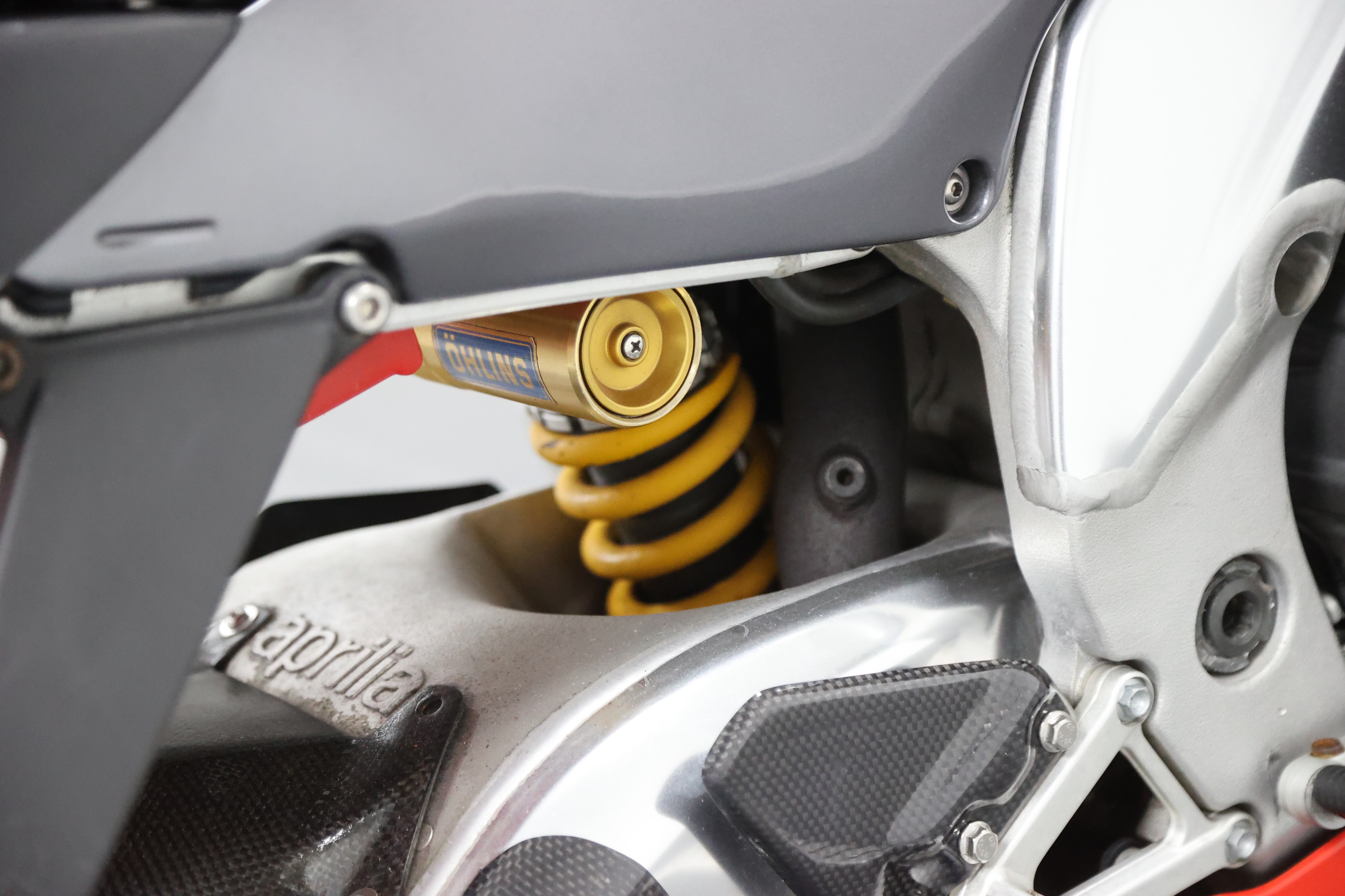 Lot 11 2001 Aprilia RSV Mille R lot-11-2001-aprilia-rsv-mille-r