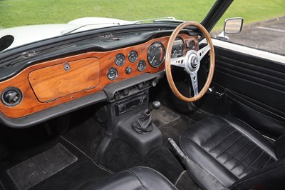 Lot 114 - 1971 Triumph TR6