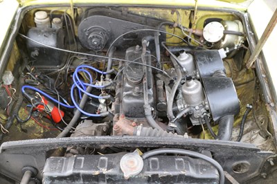 Lot 141 - 1976 MG B GT