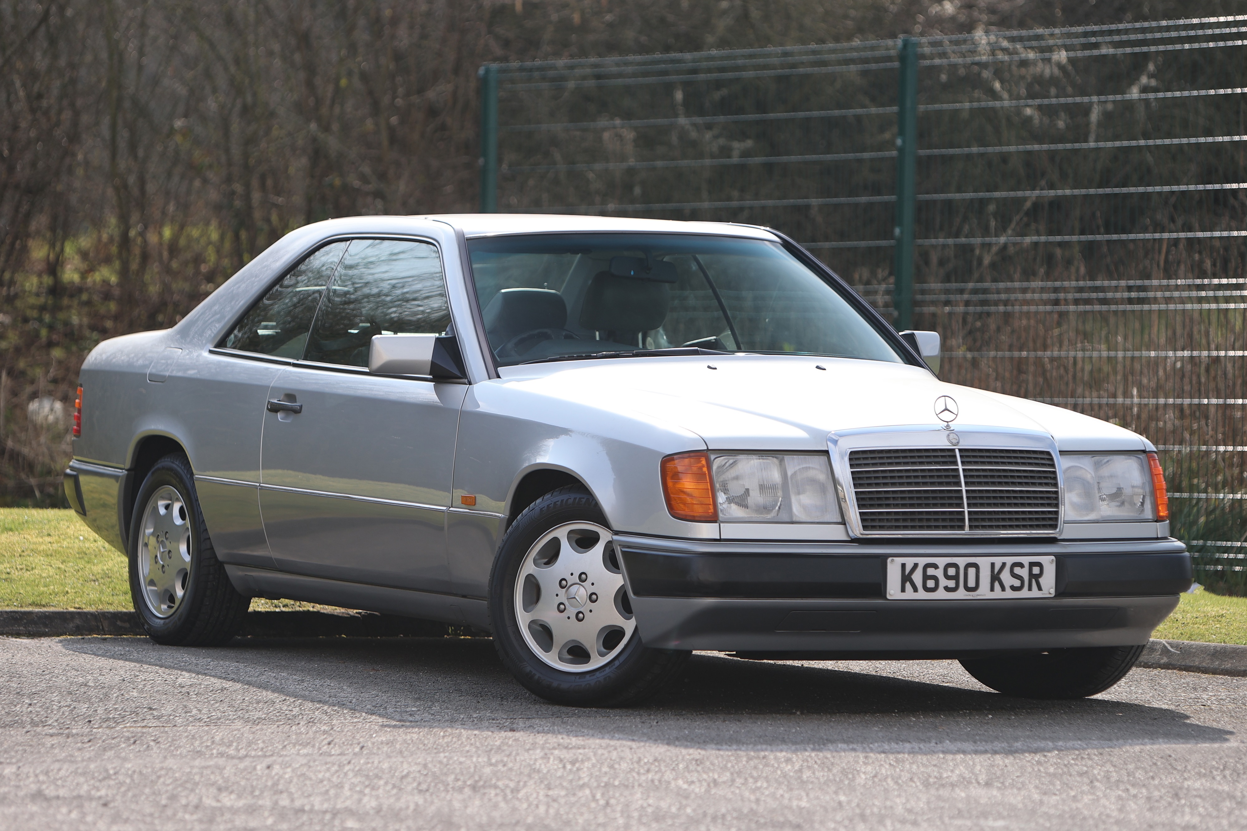 Lot 149 1992 Mercedes Benz 230 CE lot-149-1992-mercedes-benz-230-ce