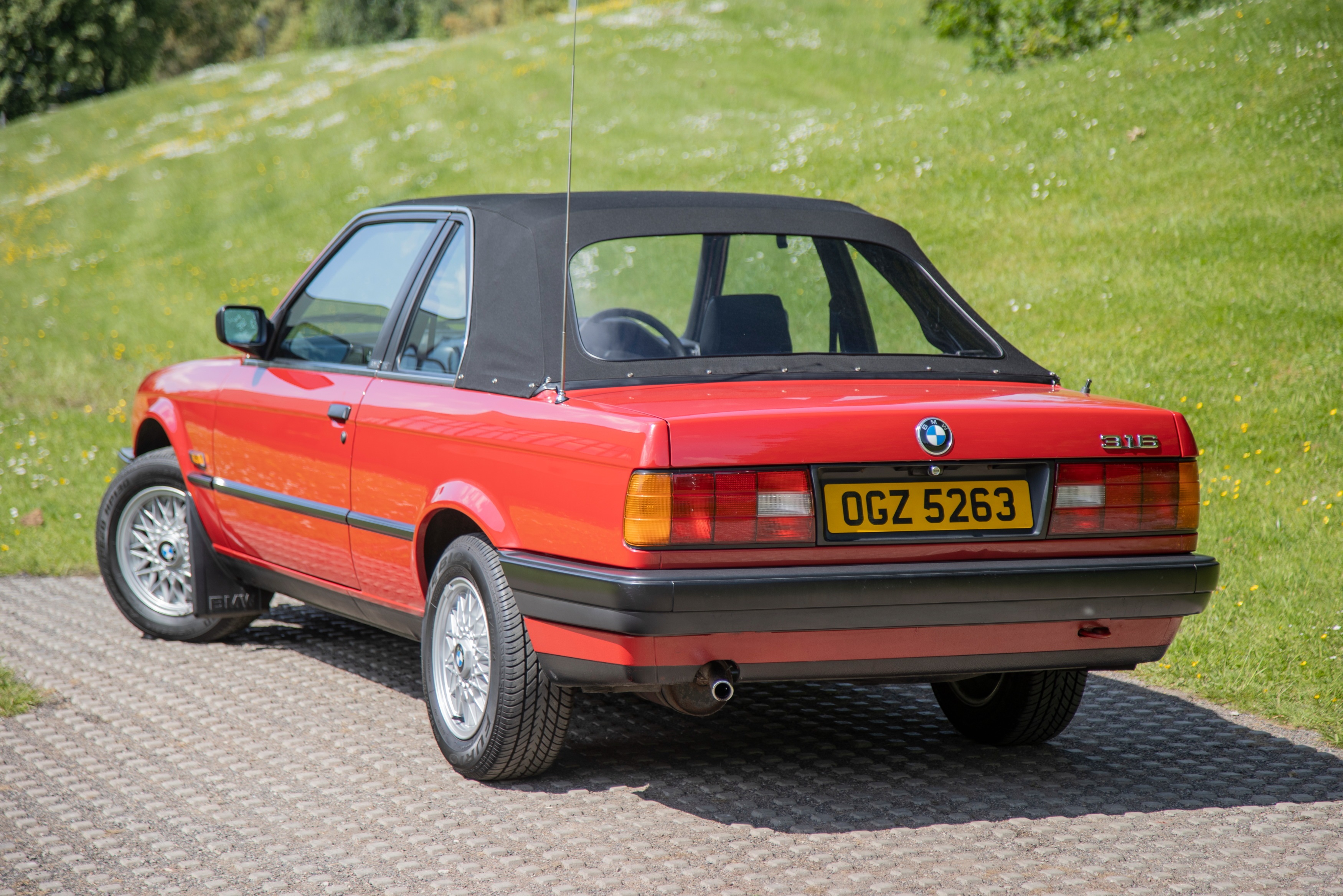 1988 BMW 316 Baur Cabriolet                 Superb highly original car
        
1988 BMW 316 Baur Cabriolet                     Superb highly original car