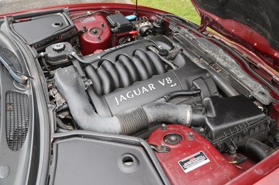 Lot 109 - 2001 Jaguar XK8 4.0 Convertible