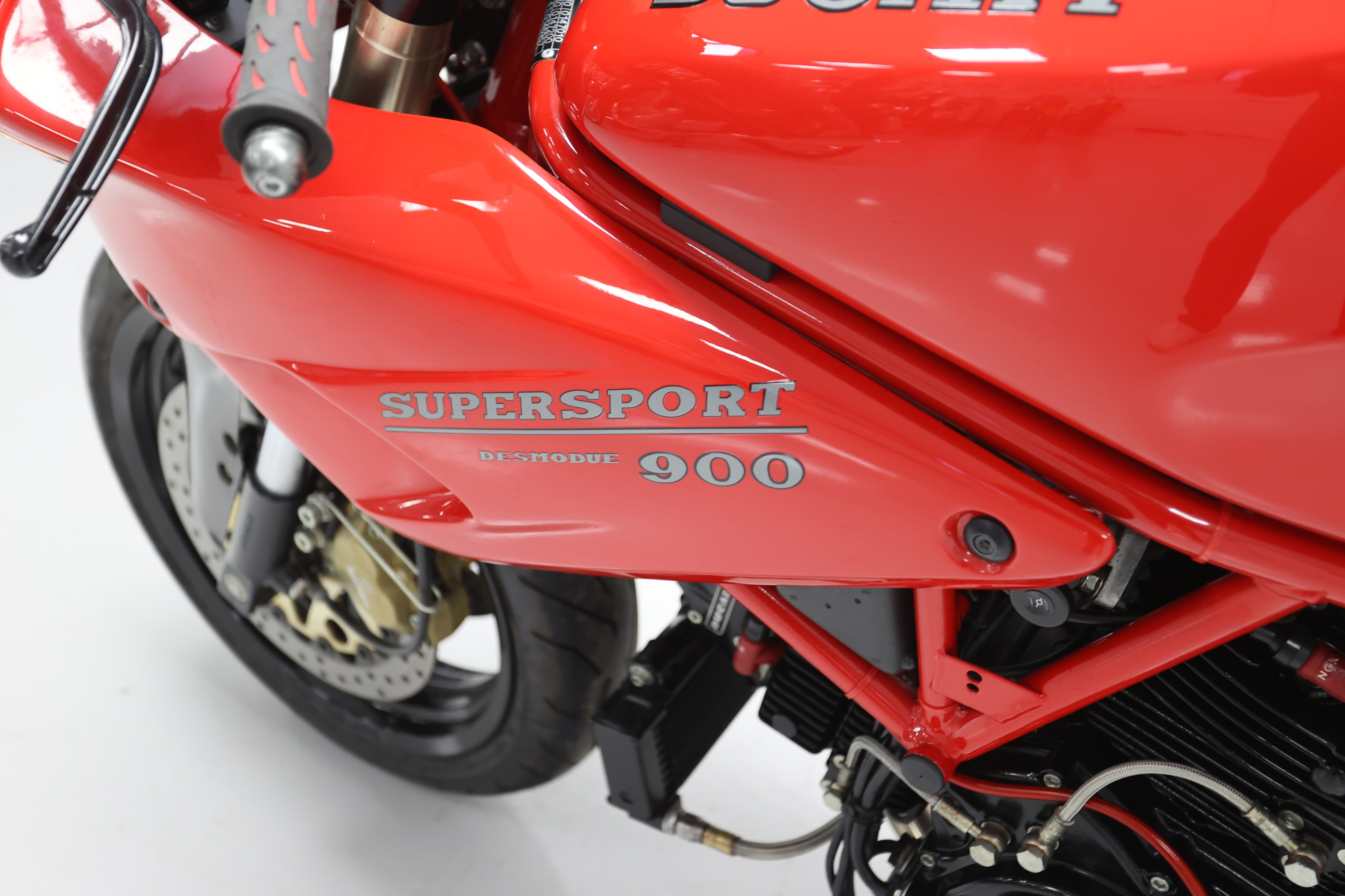Lot 19 - 1993 Ducati 900 SS