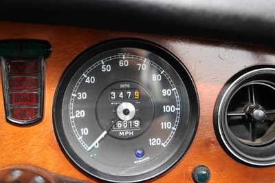 Lot 162 - 1971 Daimler Sovereign 2.8