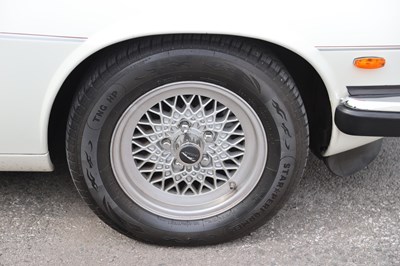 Lot 141 - 1988 Jaguar XJ-S 5.3 Convertible