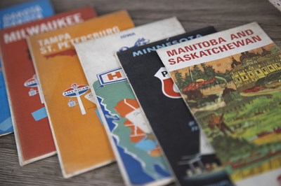 Lot 12 - Six 1970's American State Road Maps