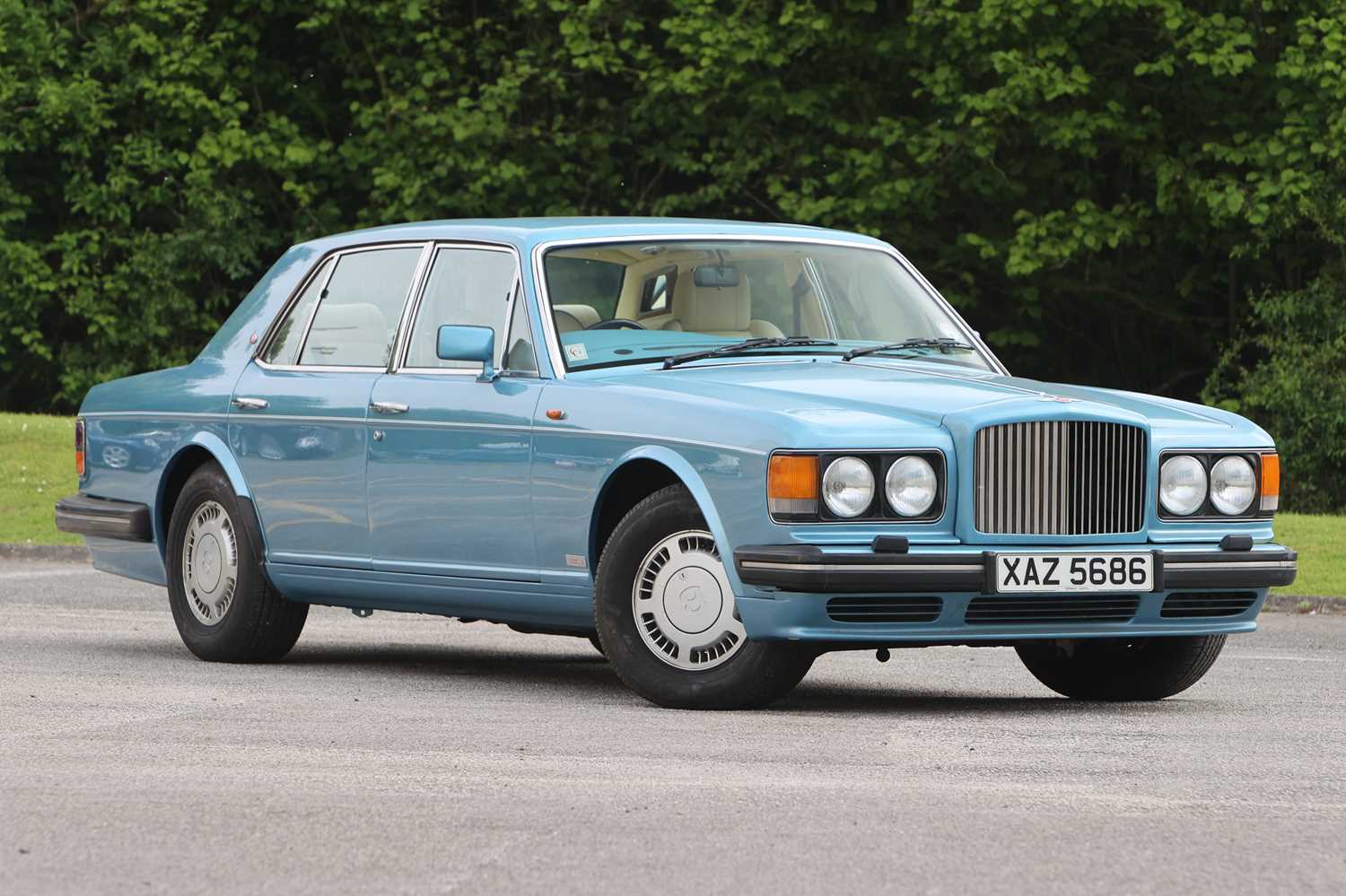 Lot 1990 Bentley Turbo R