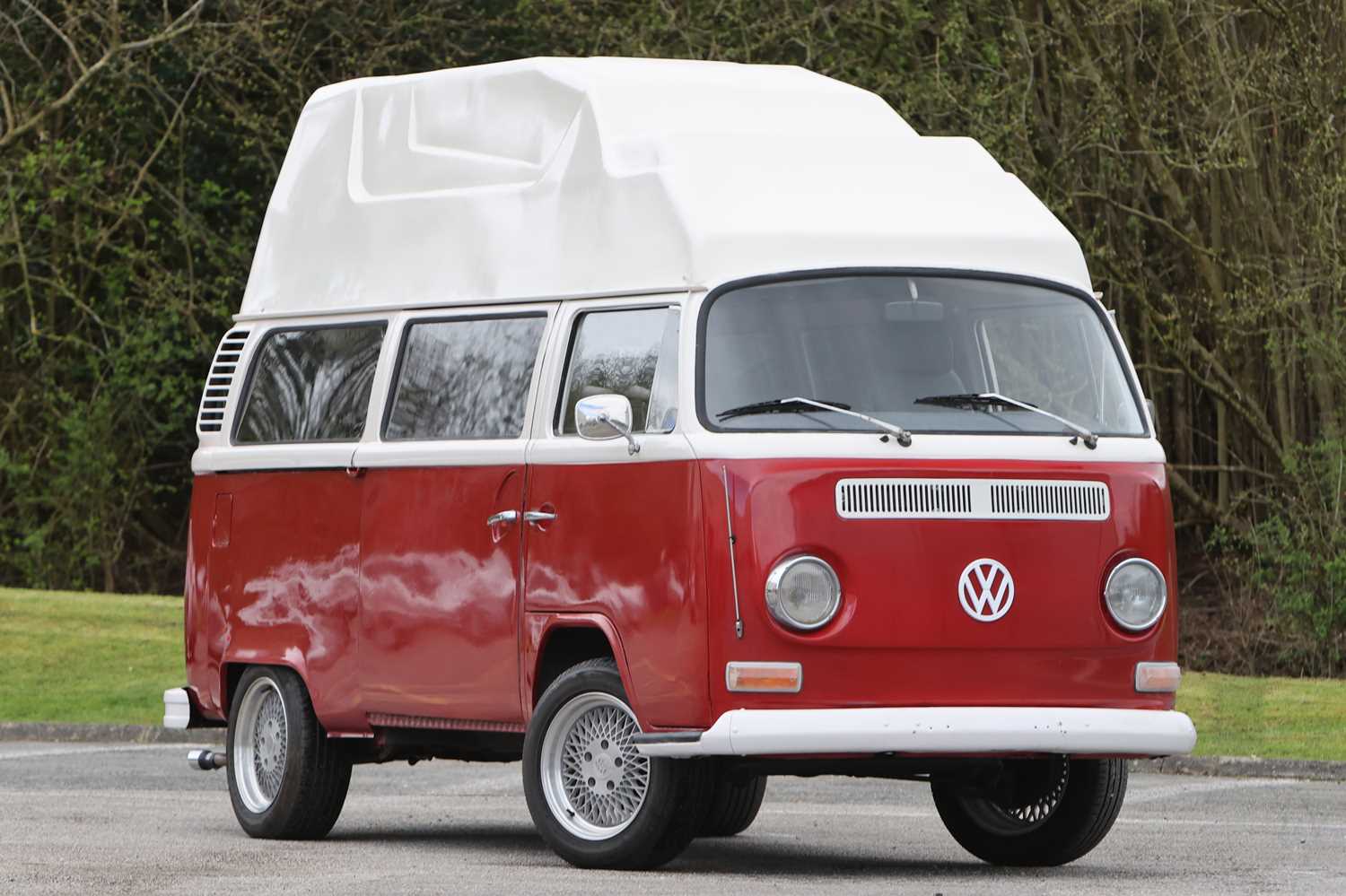 Lot 1971 Volkswagen Type 2 Camper Van