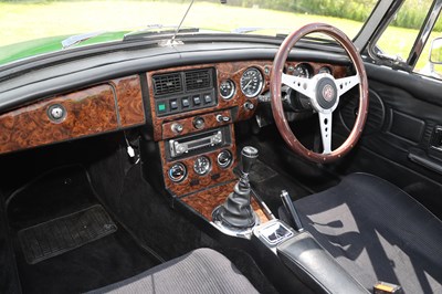 Lot 109 - 1975 MG B Roadster