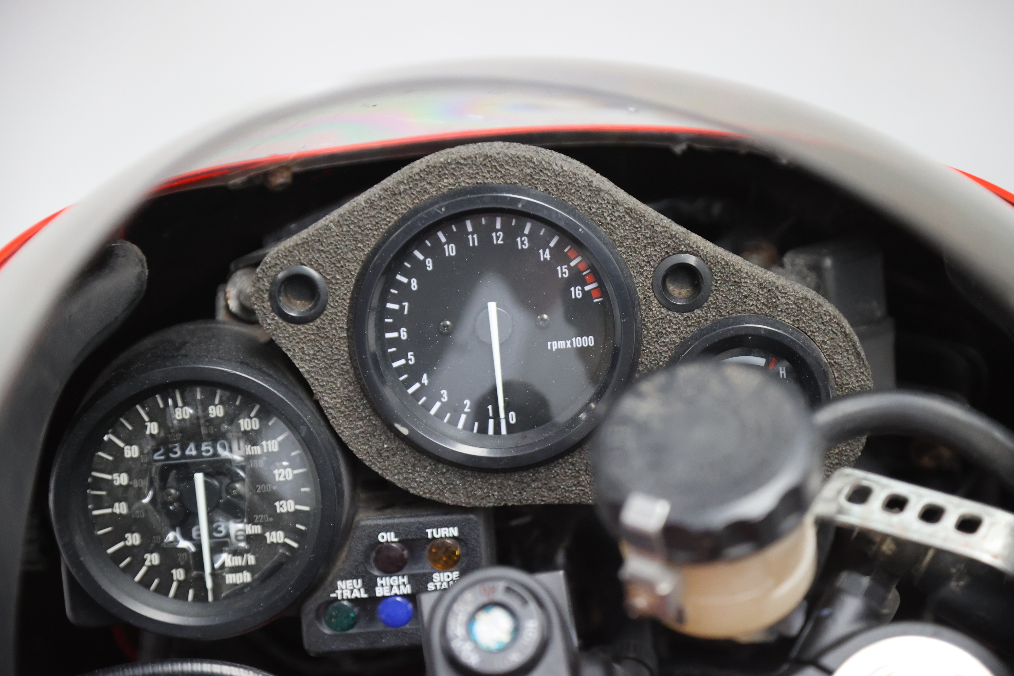 Lot 12 - 1994 Honda RVF400