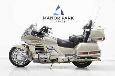 Lot 6 - 1999 Honda GL1500SE Gold Wing