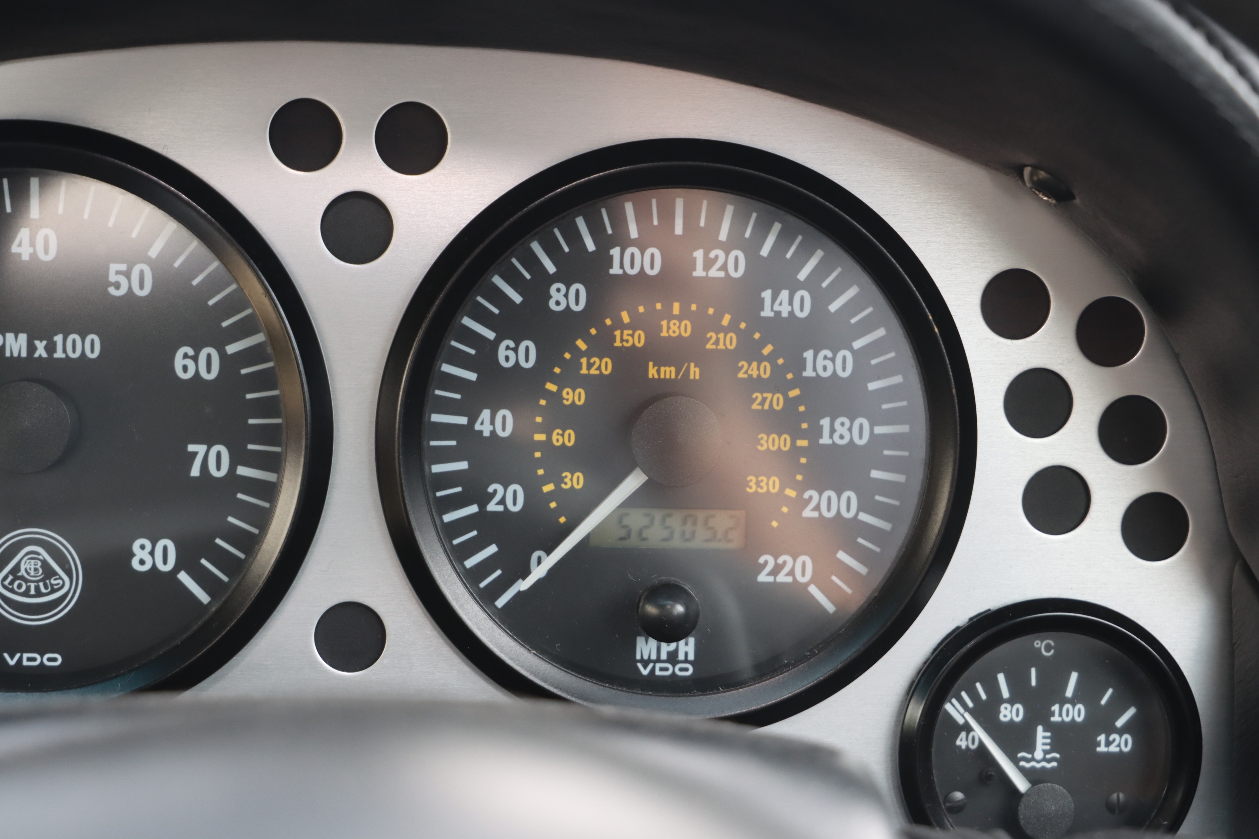 Lot 125 - 2000 Lotus Esprit V8 GT
