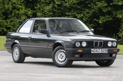 Lot 1990 BMW 318i LUX