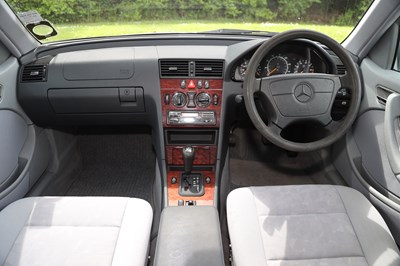 Lot 202 - 1998 Mercedes-Benz C 180 Classic