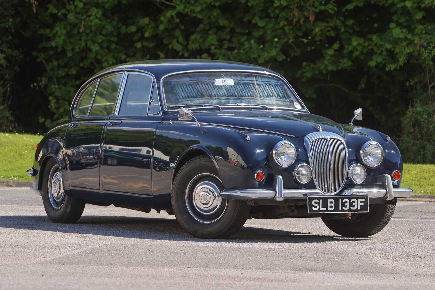 Lot 182 - 1967 Daimler V8-250