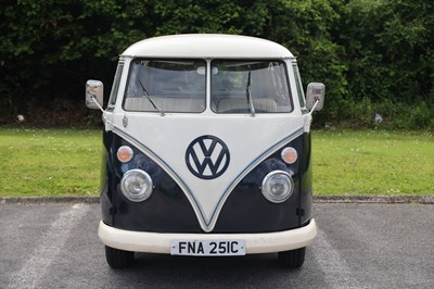 Lot 164 - 1965 Volkswagen Type 2 Kombi