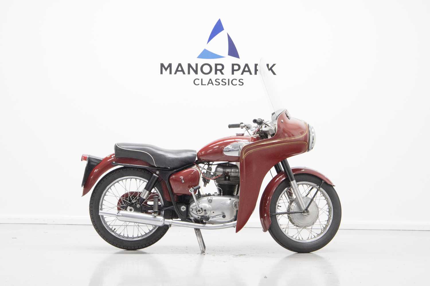 Lot 13 - 1958 Royal Enfield Clipper Airflow