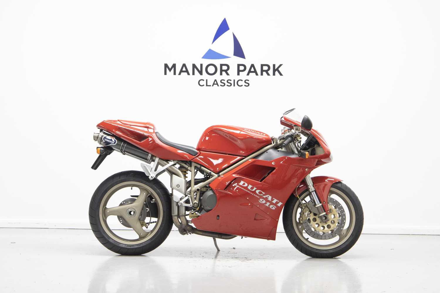 Lot 20 - 1997 Ducati 916 Biposto