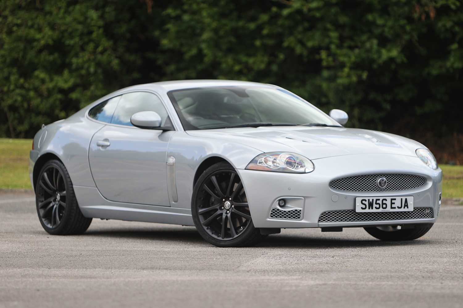 Lot 124 - 2006 Jaguar XKR 4.2 Coupe