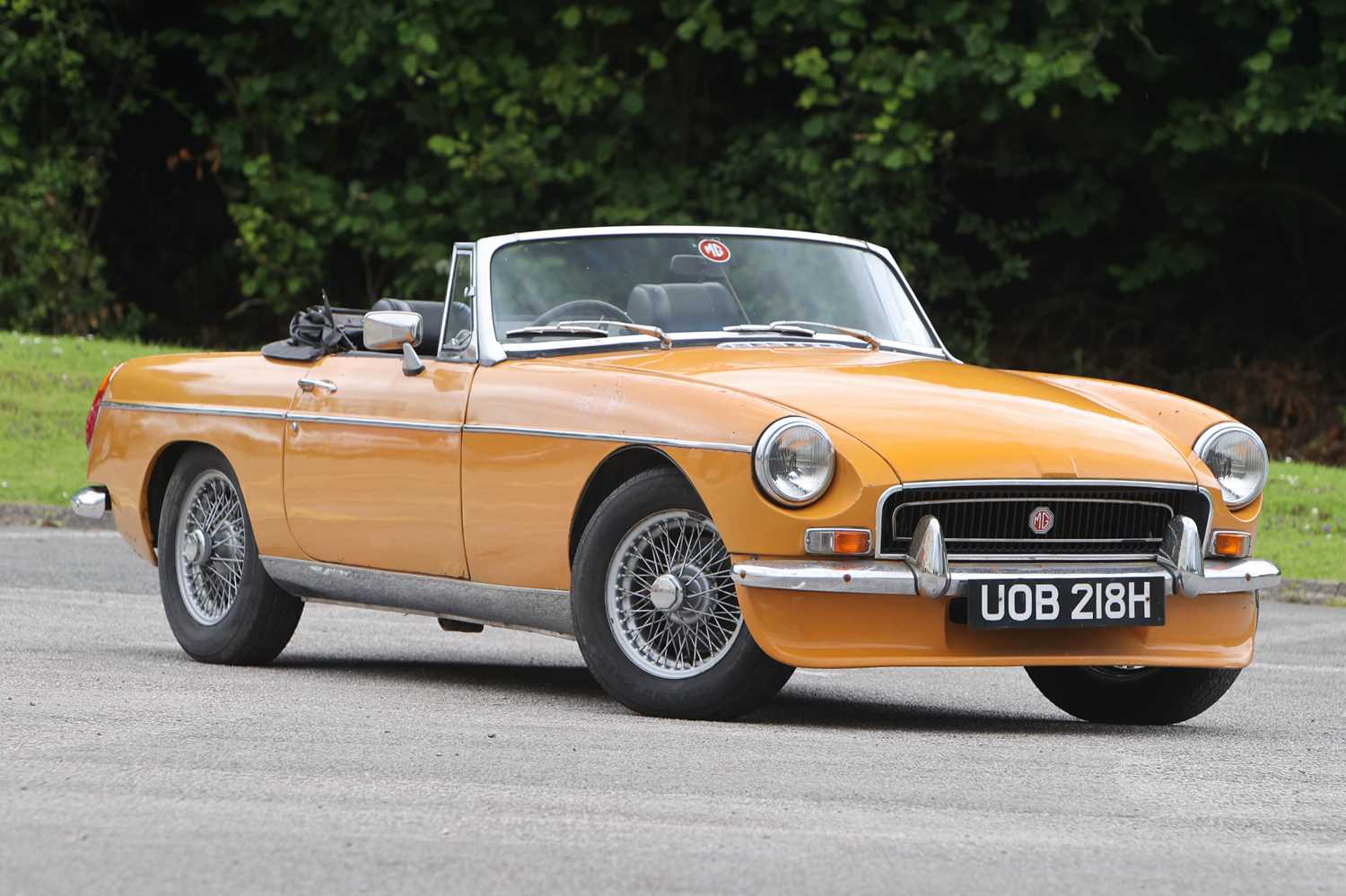 Lot 111 - 1970 MG B Roadster