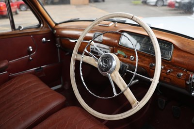 Lot 181 - 1959 Mercedes-Benz 220 S Saloon