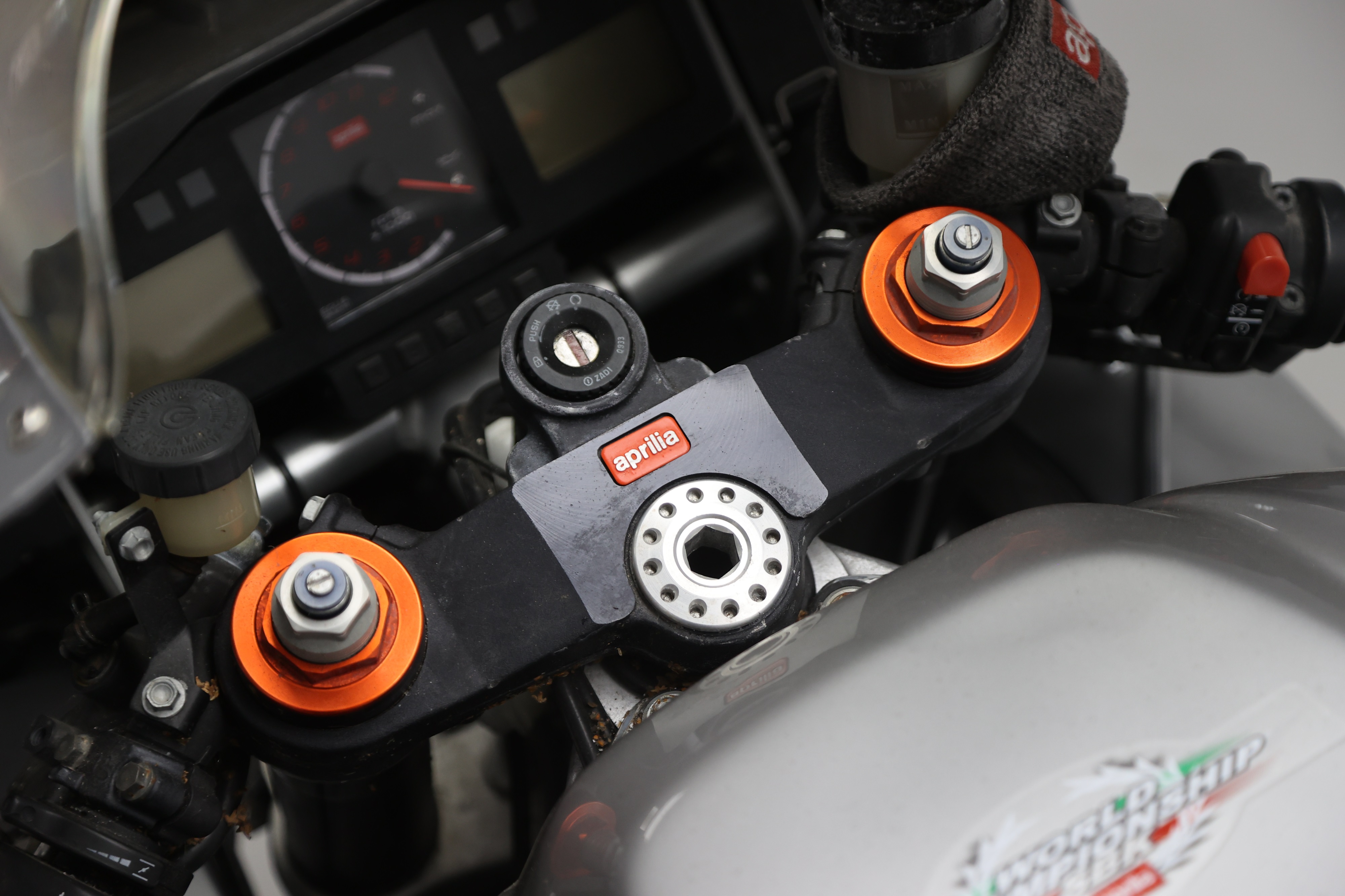 Carter Pompe À Eau Aprilia RSV Mille 1999 2003 Tuono 1000 2002 2005 Carter Pompe À Eau Aprilia RSV Mille 1999 2003 Tuono 1000 2002 2005