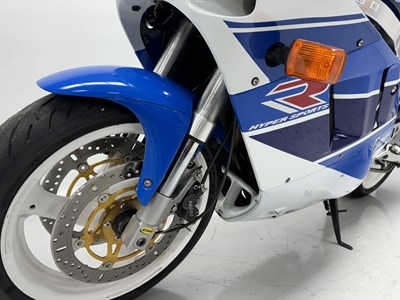 Lot 54 - 1990 Suzuki GSXR750 L