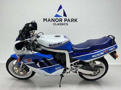 Lot 54 - 1990 Suzuki GSXR750 L