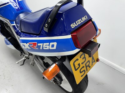 Lot 54 - 1990 Suzuki GSXR750 L