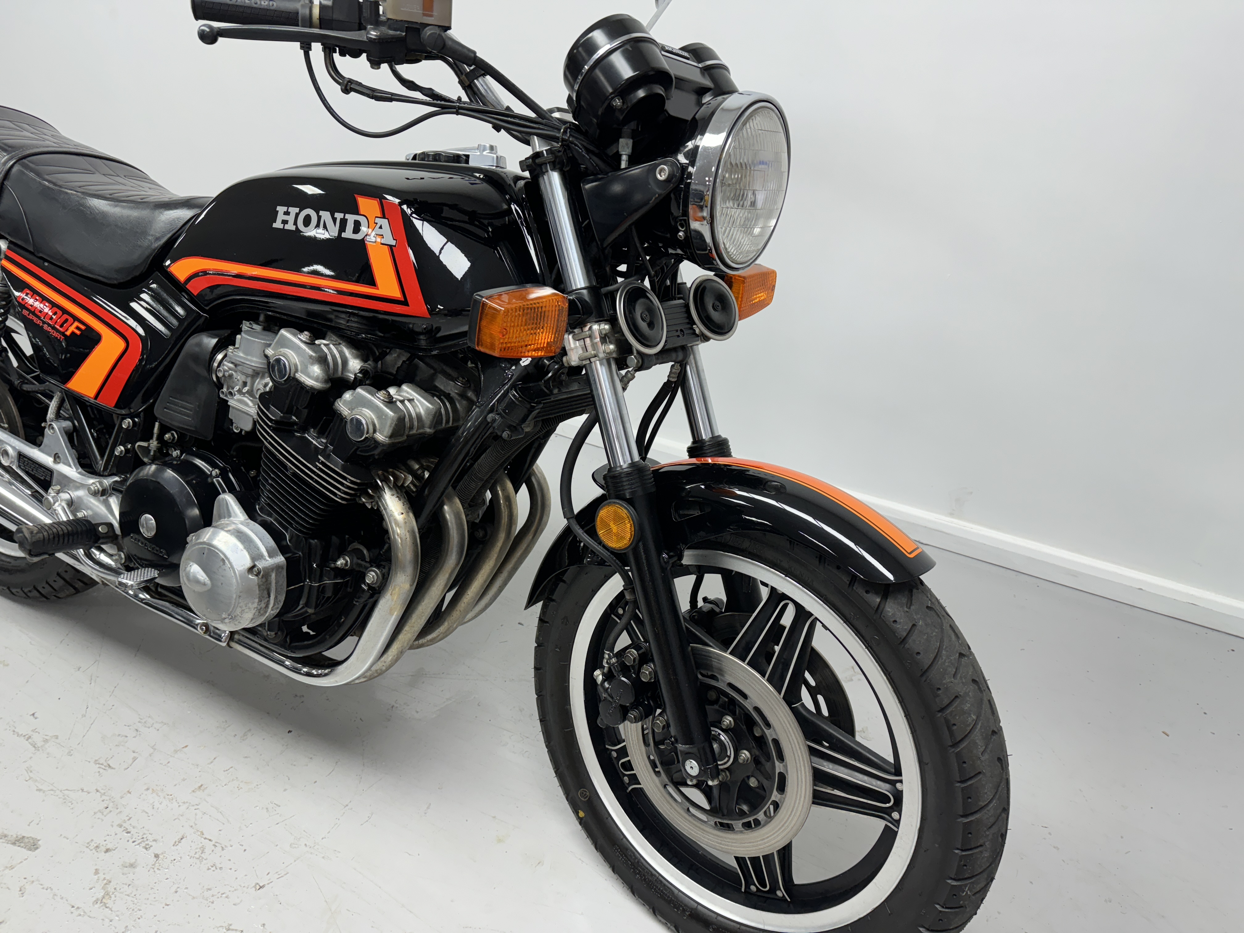 Lot 55 - 1982 Honda CB900F