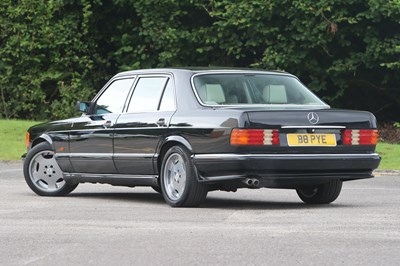 Lot 105 - 1989 Mercedes-Benz 560 SEL