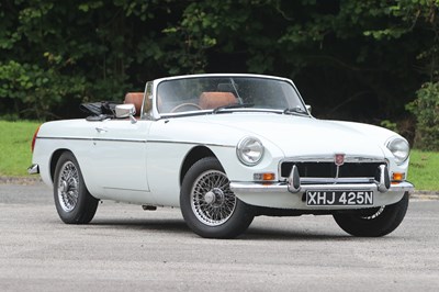 Lot 33 - 1974 MG B Roadster