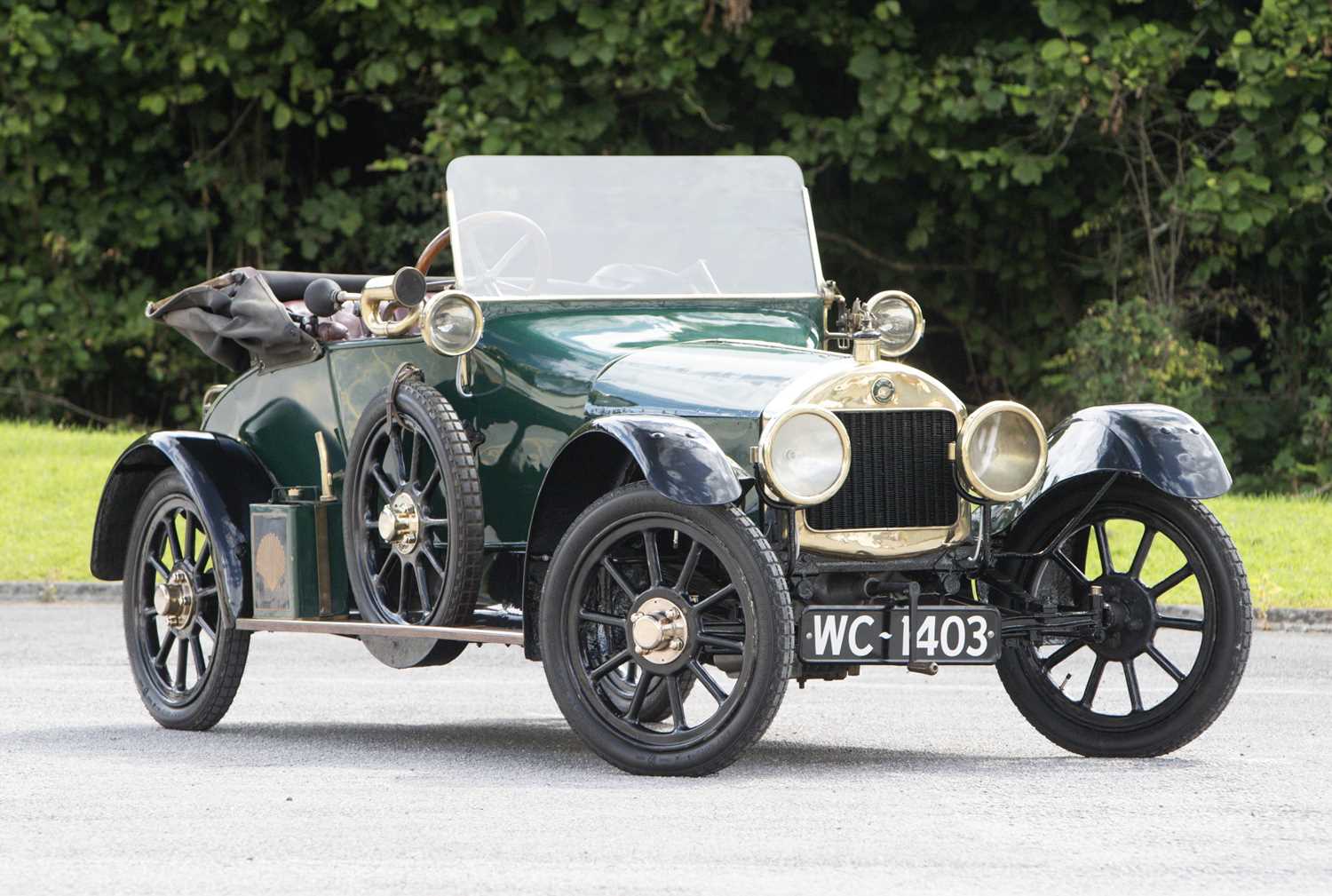 Lot 25 - 1915 Enfield 10hp Tourer