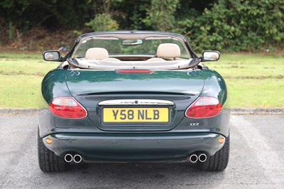 Lot 17 - 2001 Jaguar XKR 4.0 Convertible