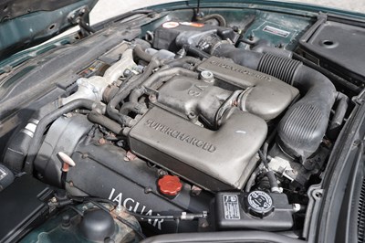 Lot 17 - 2001 Jaguar XKR 4.0 Convertible