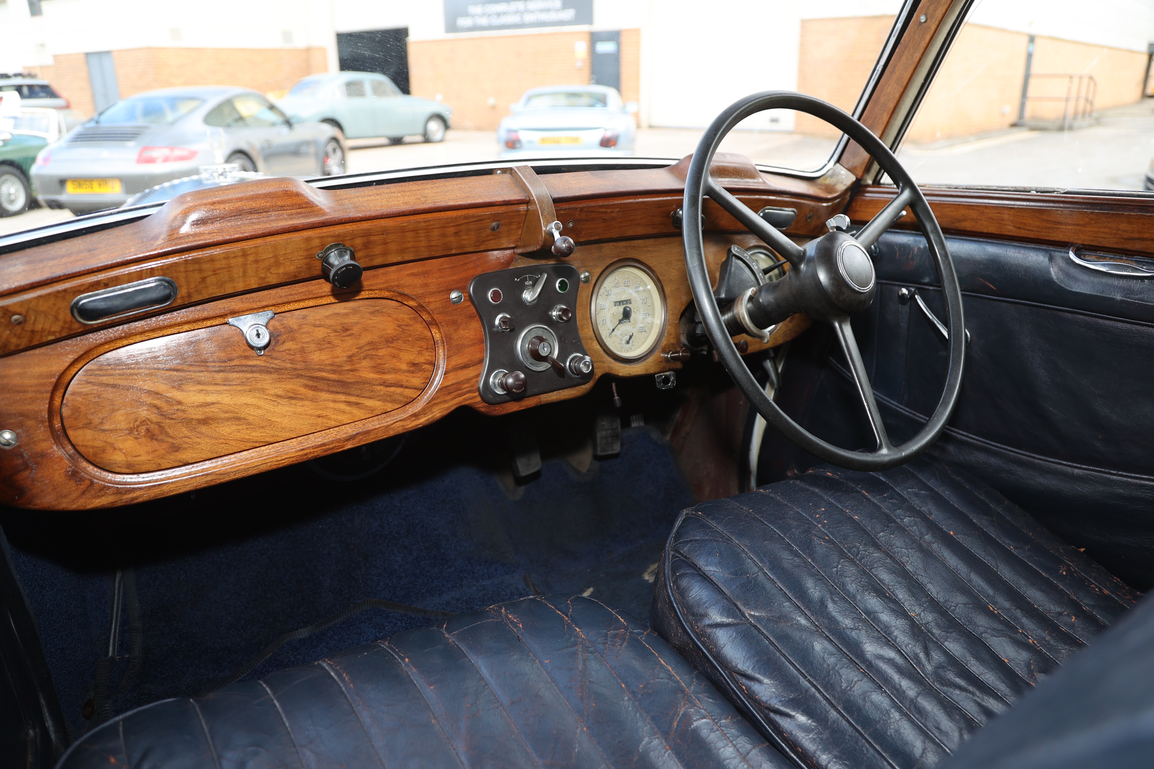 Db18 Lot 26 - 1948 Daimler DB18 Saloon