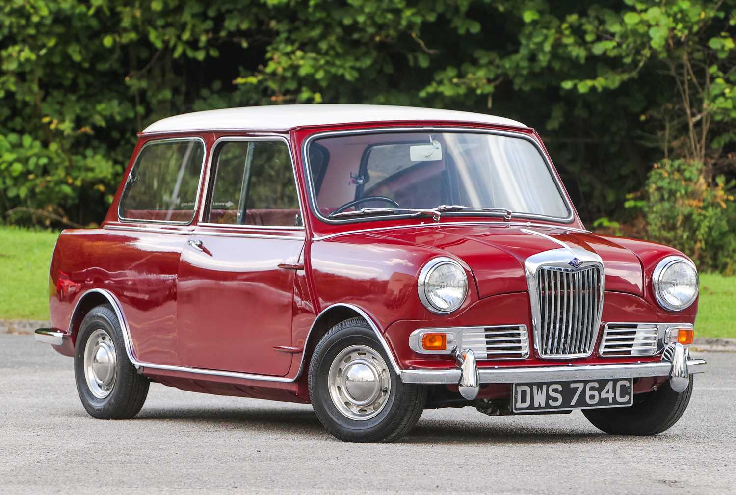 Black Riley Elf Lot 75 - 1965 Riley Elf MKII