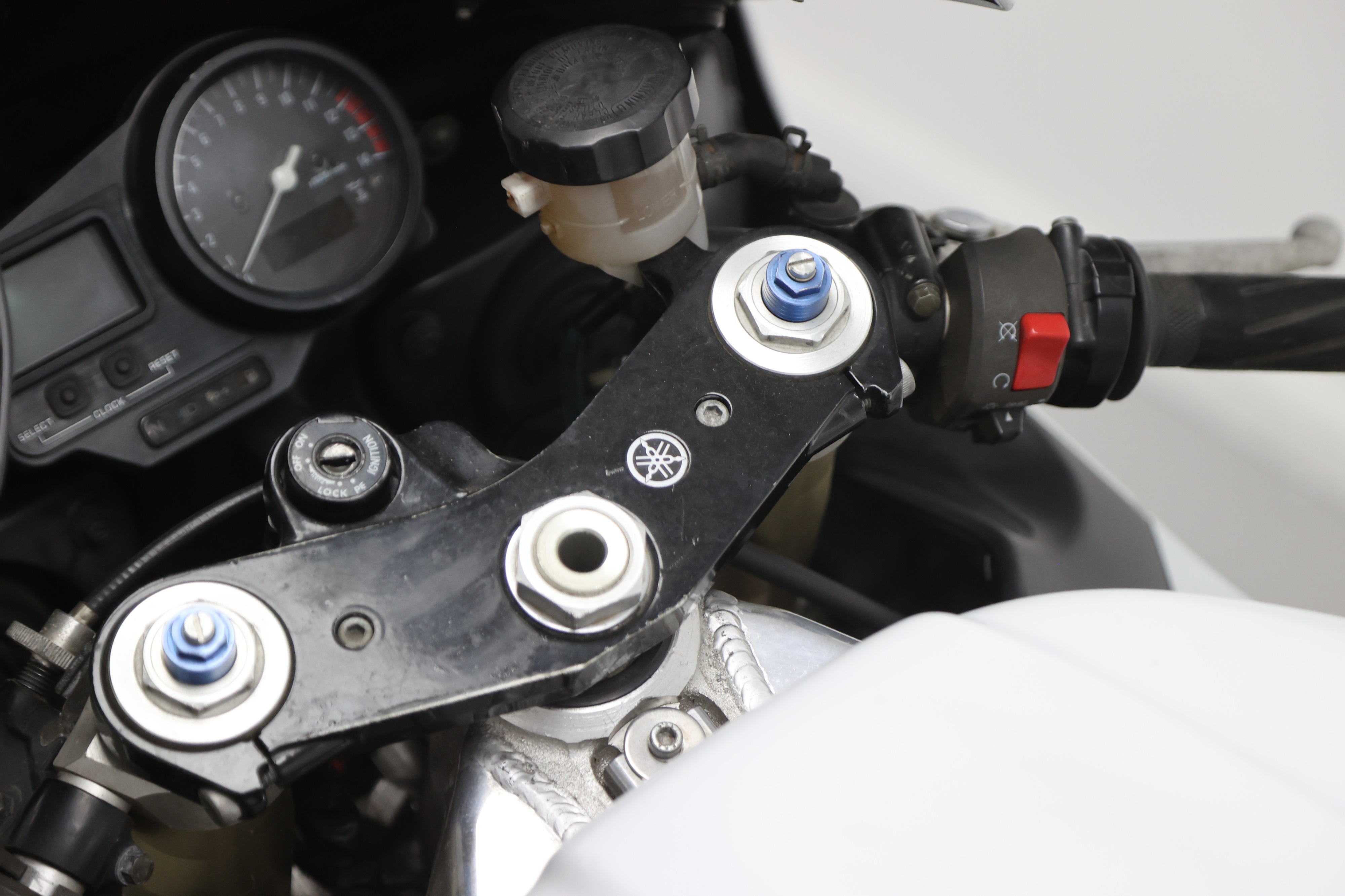 Lot 238 - 1998 Yamaha YZF-R1