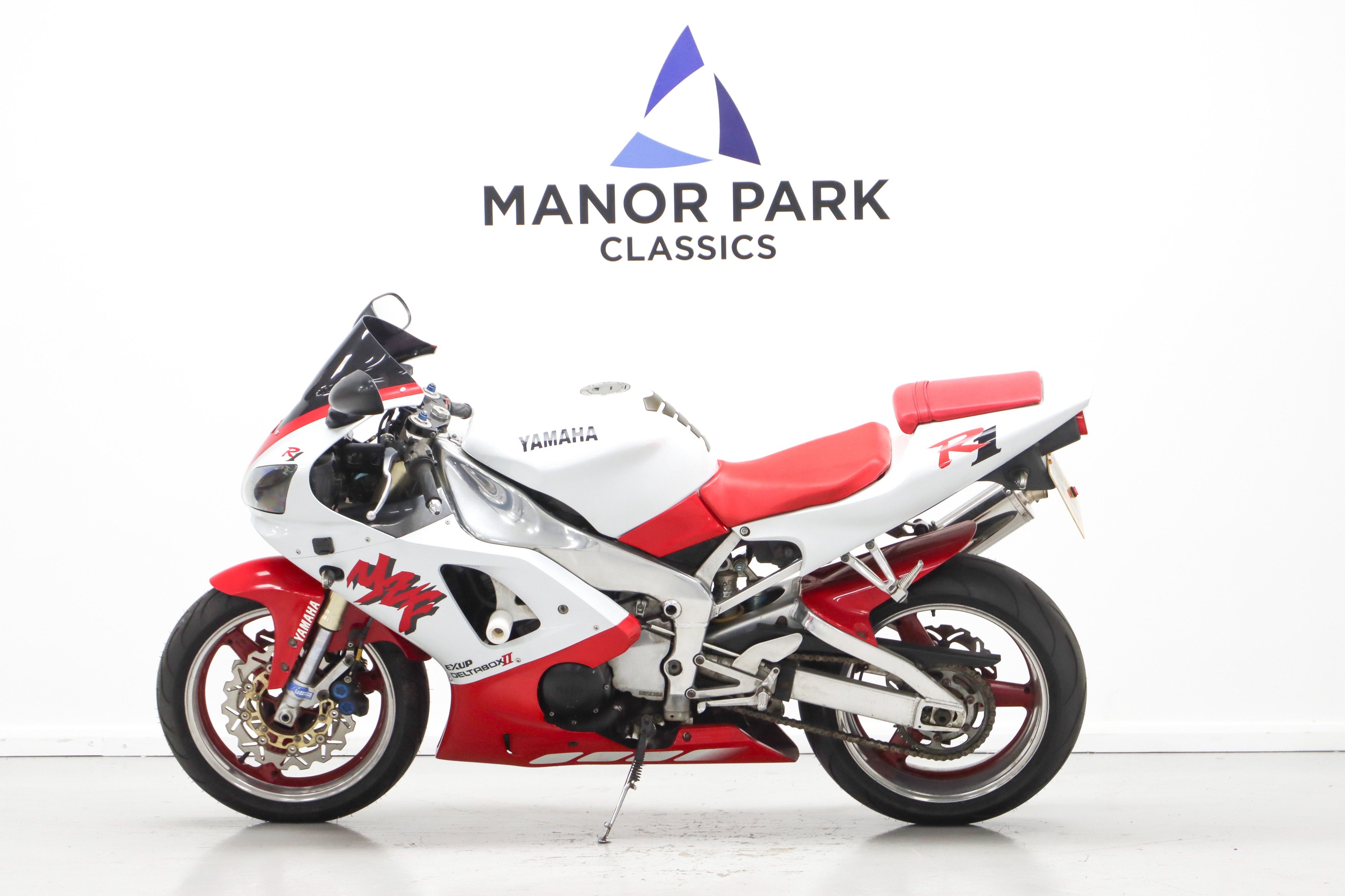 Lot 238 - 1998 Yamaha YZF-R1